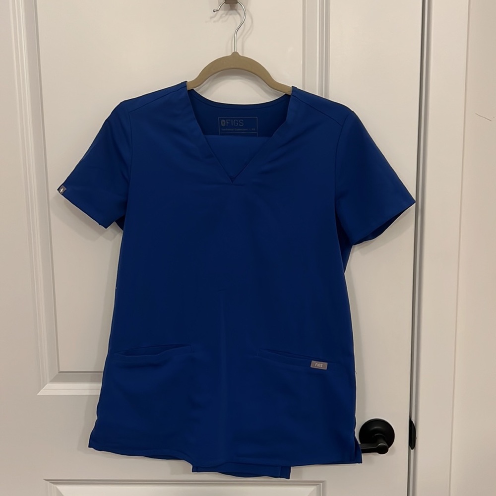 Figs blue scrub top and bottoms
